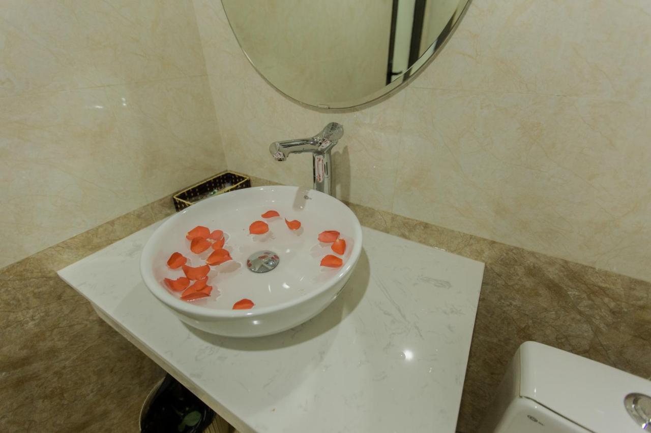 Bamboo Green Hotel Ðồng Hới Buitenkant foto