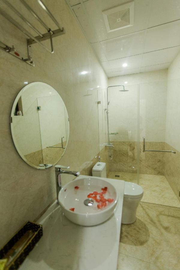 Bamboo Green Hotel Ðồng Hới Buitenkant foto